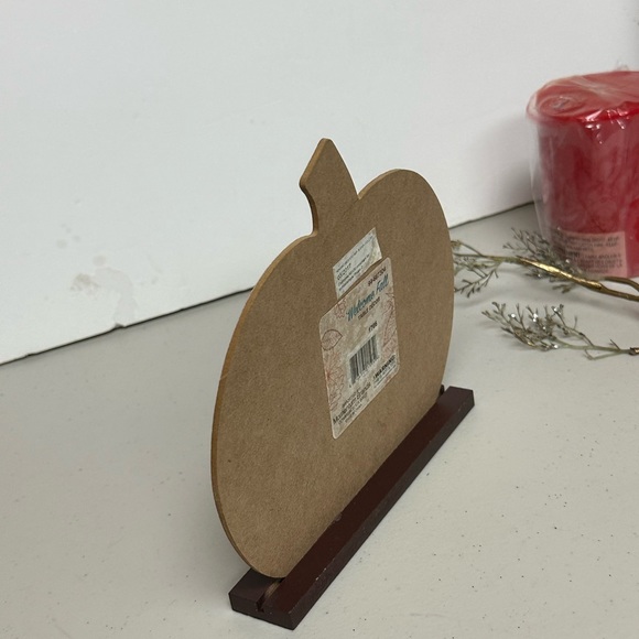 Welcome Fall table decor by momentum - Picture 2 of 10